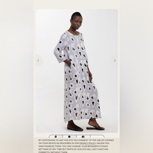 **SOLD** Oseiduro Nima Dress (Grey Platelets), Size L, Ghana Material